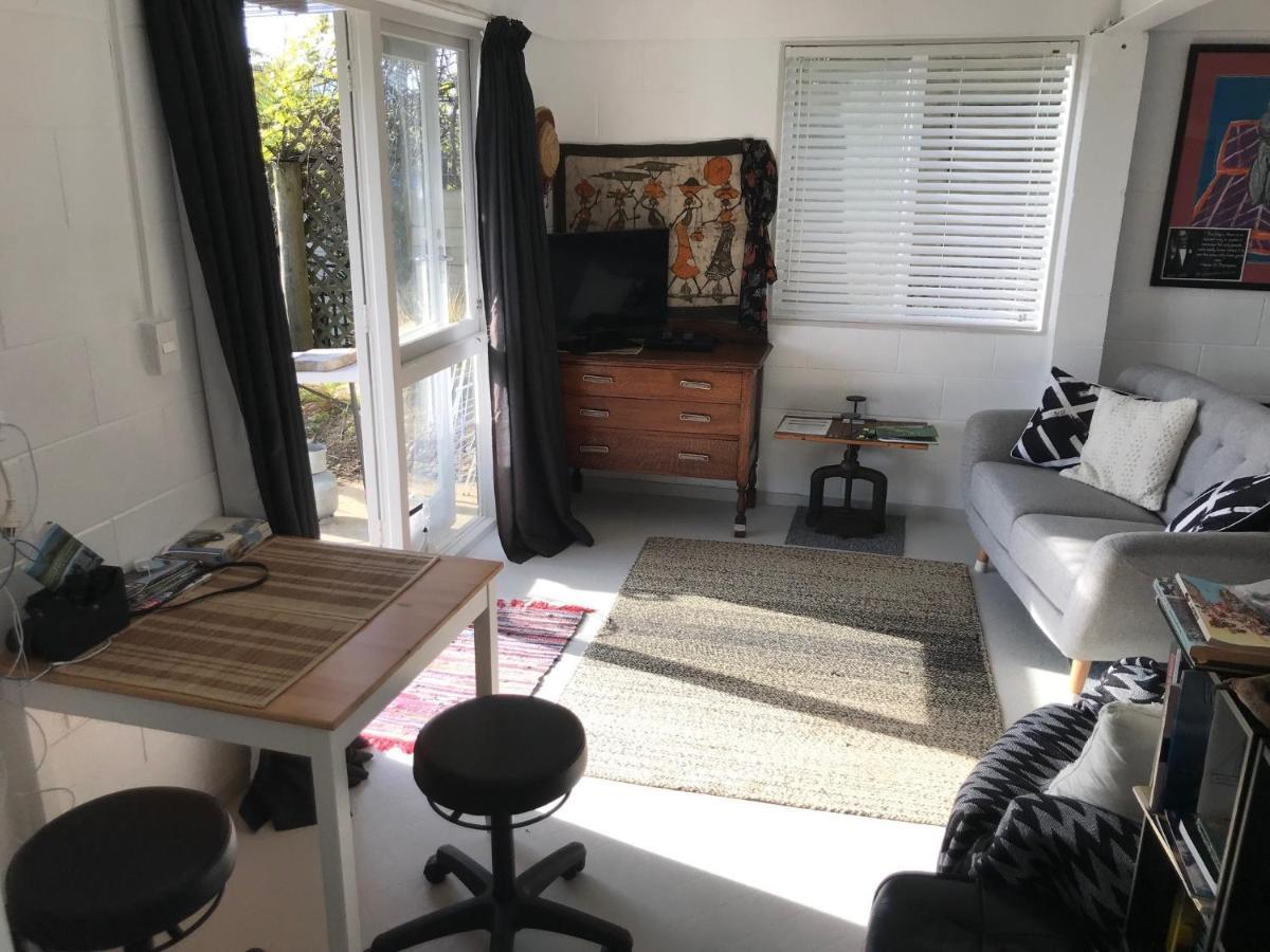 Ohiwa Harbour Studio Apartment Waiotahi Bagian luar foto