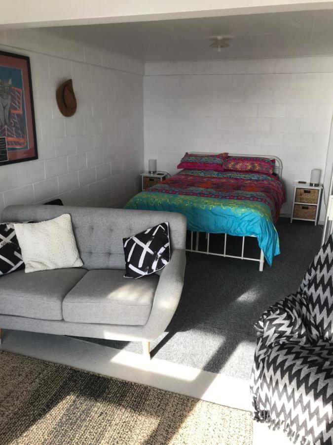 Ohiwa Harbour Studio Apartment Waiotahi Bagian luar foto